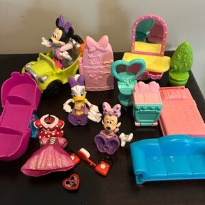 Disney Minnie Mouse Bow house dollhouse Playset with Accessories teeter totter